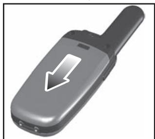 OREGON SCIENTIFIC TALKIE WALKIE EXTRA PLAT + BATTERIES - Pour insérer la batterie : - 1