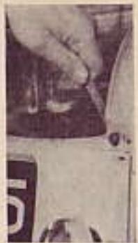 PIAGGIO VESPA 400 - Possibilite de deposer le moteur seul - 1