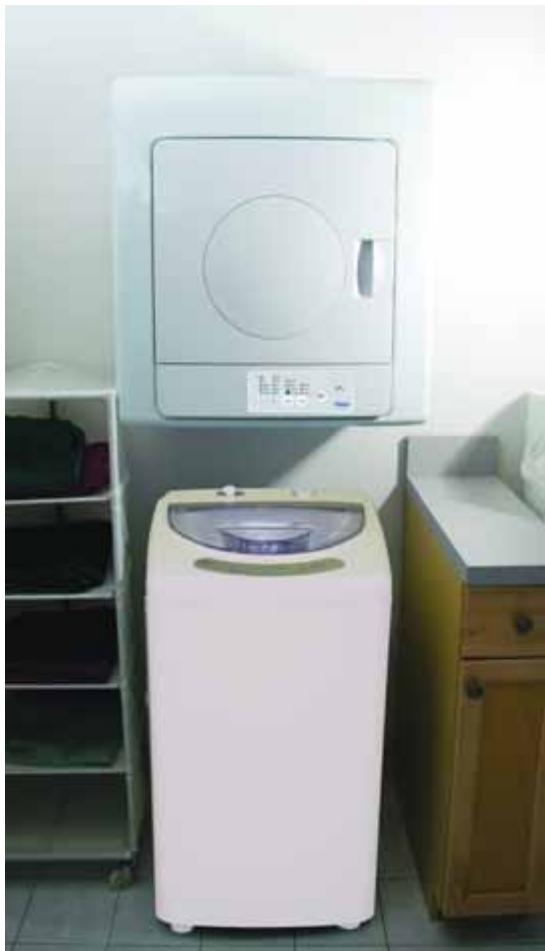 HAIER HLP21N - ESTA GARANTÍA LIMITADA SE OTORGA EN LUGAR DE CUALQUIER OTRA GARANTÍA, EXPRESADA O IMPLICITA INCLUYENDO LAS GARANTías DE COMERCIABILIDAD E IDONEIDAD PARA UN FIN DETERMINADO - 2