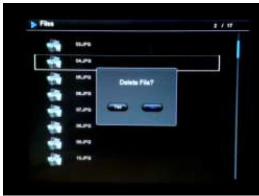 TELEFUNKEN 7 DPF 7933 - - Delete your photos from the file manager - 1