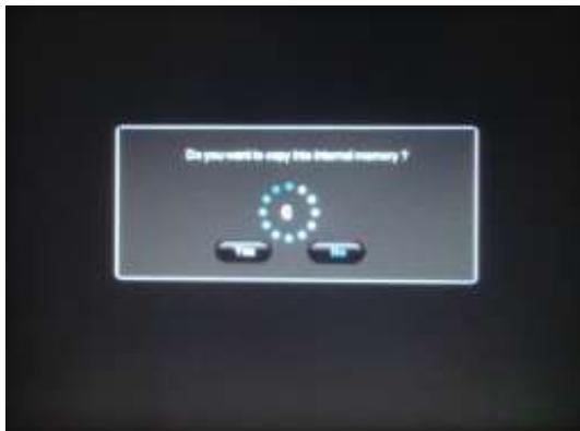 TELEFUNKEN 7 DPF 7933 - Si el marco está encendido y reproduce las diapositivas de la memoria interna: - 1