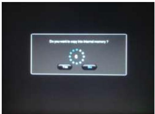 TELEFUNKEN DPF 7933 - Se la cornice è accesa ed è attivo lo slideshow della memoria interna: - 1