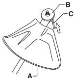 MCCULLOCH T22LCS - Montering av trimmerskydd och trimmerhuvud (T22LS) - 4