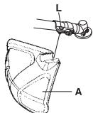 MCCULLOCH T22LCS - Monteren van trimmerbeschemkap en trimmerkop (T22LS) - 3