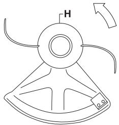 MCCULLOCH T22LCS - Fitting the trimmer guard and trimmer head (T22LS) - 5