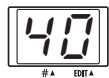 ZOOM FIRE-18 - Pour changer la hauteur de référence de l'accordeur, pressez un des boutons [] / []. - 1