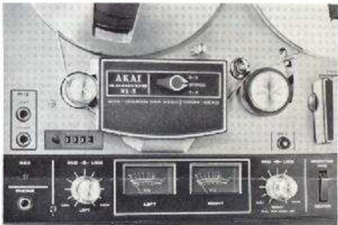 AKAI 4000 DB - Mixage indépendant : - 1
