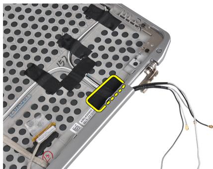 DELL LATITUDE E6330 - Retrait des parois de la charnière d'écran - 3