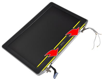 DELL LATITUDE E6330 - Dépose du cadre d'écran - 1