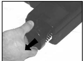 NILFISK GU 355 DUAL - BYTTE ELLER RENGJØRING AV BØRSTEN - 2