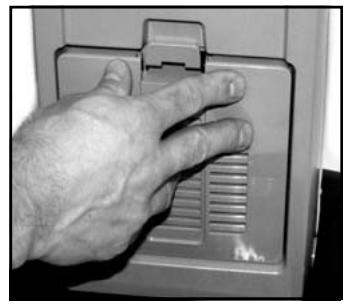 NILFISK 218 - CHANGING THE HEPA-FILTER - 4