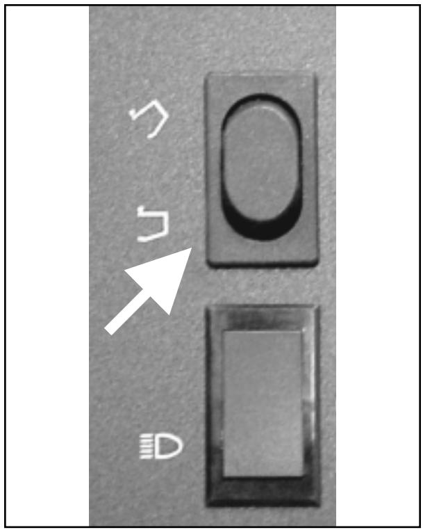 NILFISK SMART - Porte du compartimentt du BALAI principal (voir figure 19) - 1