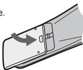 WE DIGITAL WE RECORD - Mettre les piles dans la télécommande - 3