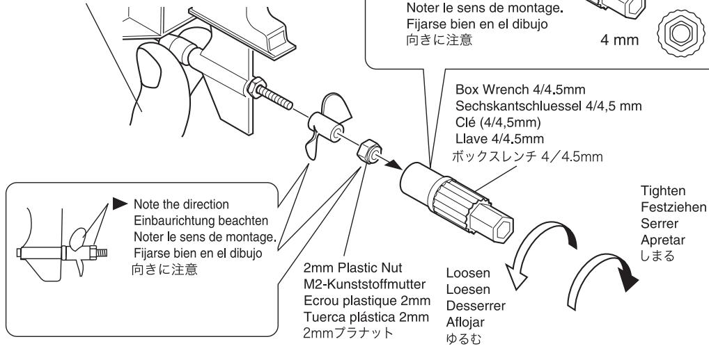 KYOSHO MINI-Z FORMULA BOAT - Remplacement des piles - 1