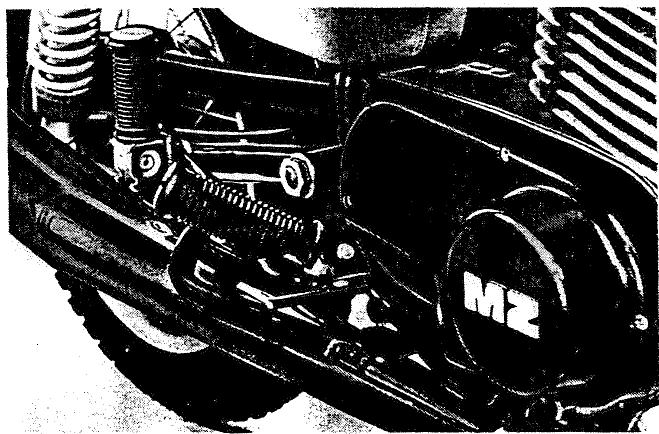 MZ ETZ 125 - Propulsion arrière des motocyclettes de 250/ 300cm^3 - 1