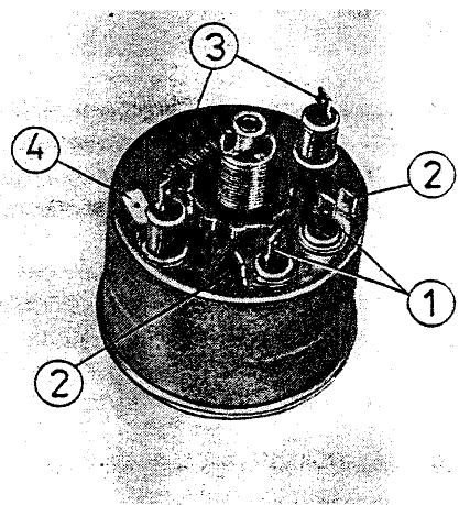 MZ ETZ 125 - Fig. 111. Arrangement des feuels témoin - 1