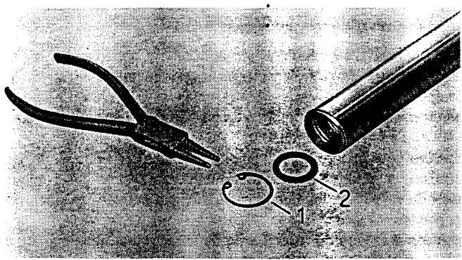 MZ ETZ 125 - Demontage des jambes téléscopiques déposées - 5