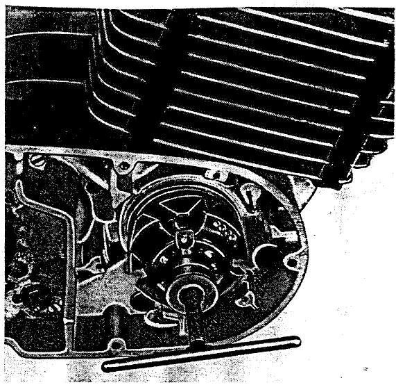 MZ ETZ 125 - Motocyclette à droite - 3