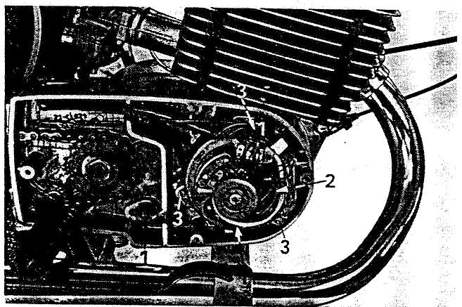 MZ ETZ 125 - Motocyclette à droite - 2