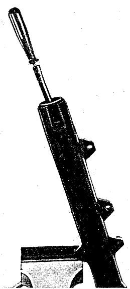MZ ETZ 125 - Demontage des jambes téléscopiques déposées - 1