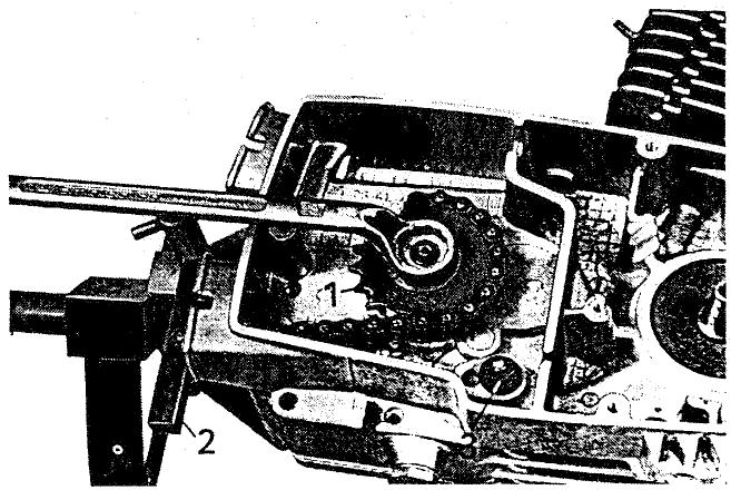 MZ ETZ 125 - Moteur - démonter le (:oté de généatrice) - 1