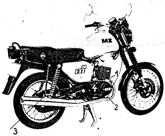 MZ ETZ 125 - Motocyclette à droite - 3