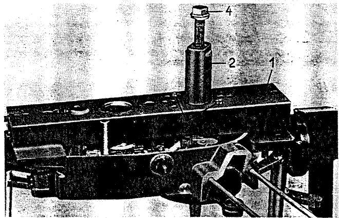 MZ ETZ 125 - Faire sortir en pressant le vilebreguin - 2