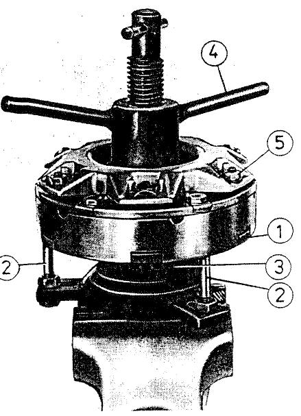 MZ ETZ 125 - Essai de fonction de l'embrayage complet dans le dispositif de montage: - 1