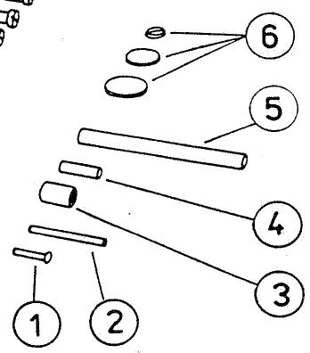MZ ETZ 125 - Prémontage du demi-carter gauche - 3