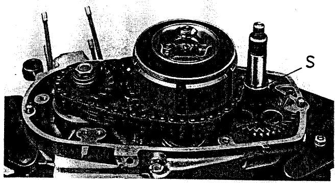 MZ ETZ 125 - Montage de l'embrayage - 2
