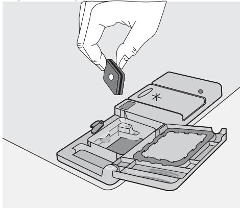 PROGRESS PI1530X - Versez le produit de lavage dans le compartiment correspondant - 3