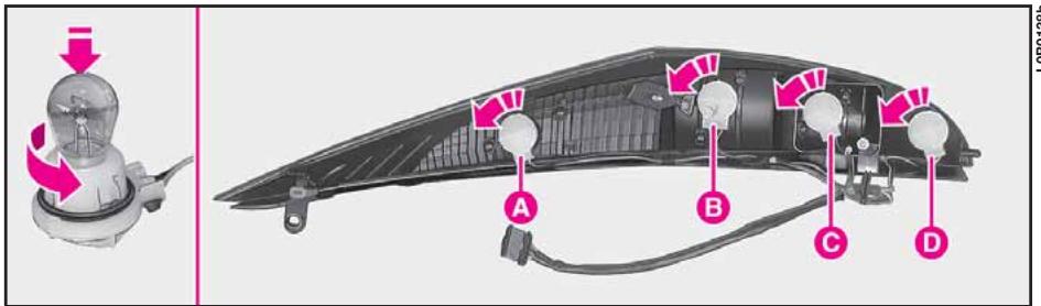 LANCIA PHEDRA - FEUX 3^ STOP (fig. 27 - 28) - 2