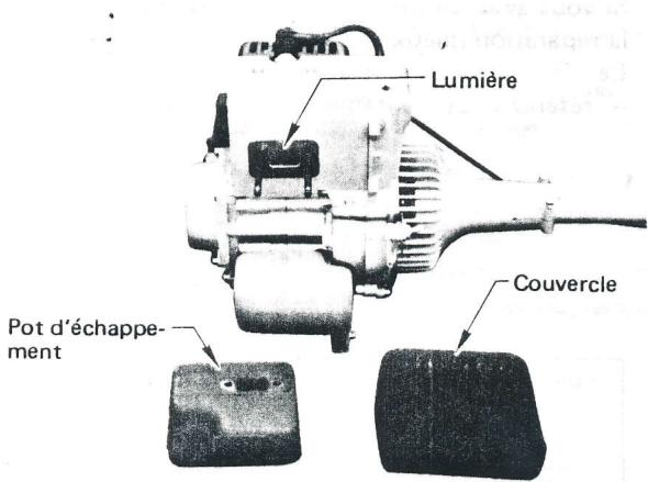 ECHO SRM-300AE - Lumieré et POT d'echappement - 2