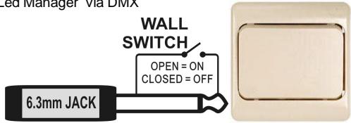 JBSYSTEMS MINI LED MANAGER - Aansluiten van een gewone analoge schakelaar voor de black-out functie: - 1