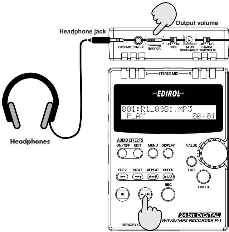 EDIROL R1 - Connecting headphones - 1