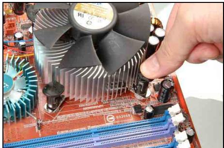 ABIT AB9 QUADGT - CPU Socket 775 - 9