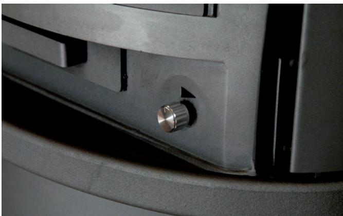 WANDERS SOLEA MADERA - Lighting the stove - 1