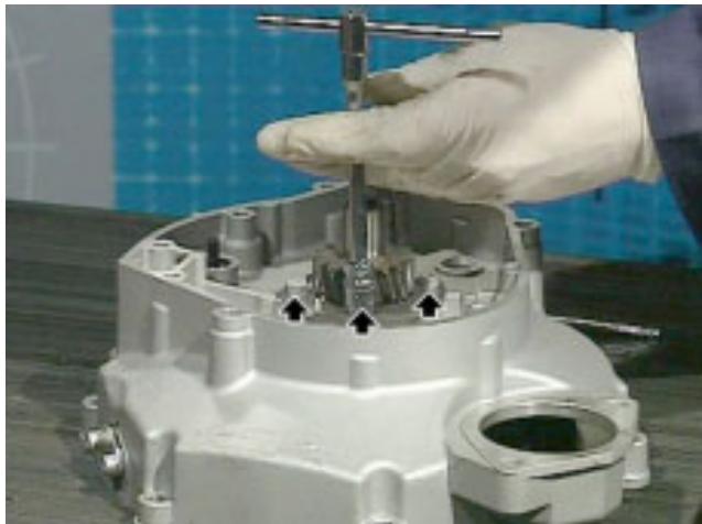 MOTO GUZZI NEVADA CLASSIC 750 IE - DEMONTAGE - 7