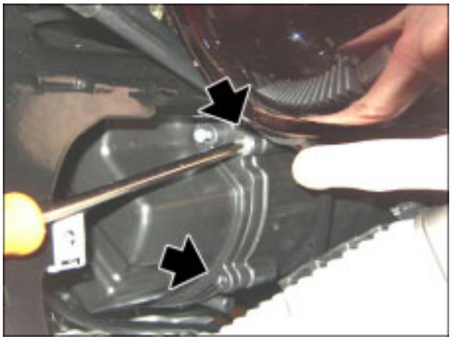 MOTO GUZZI NEVADA CLASSIC 750 IE - NETTOYAGE DU FILTRE A AIR - 4