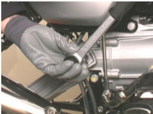 MOTO GUZZI NEVADA CLASSIC 750 IE - DEPOSE - 10