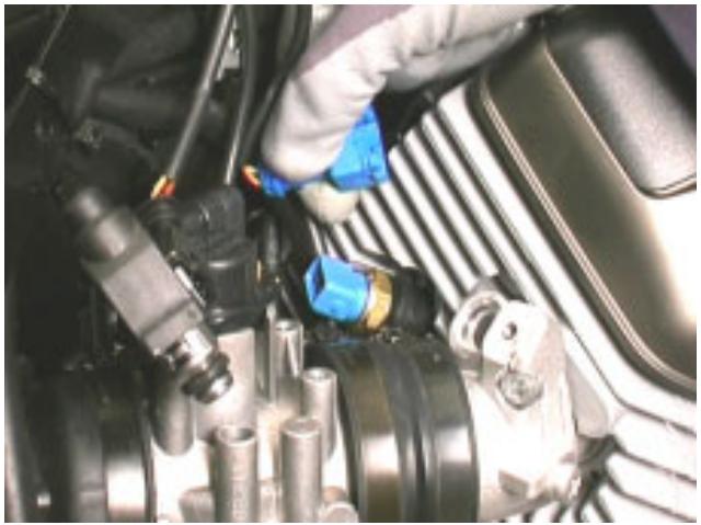 MOTO GUZZI NEVADA CLASSIC 750 IE - REPOSE DU MOTEUR DANS LE CADRE - 13