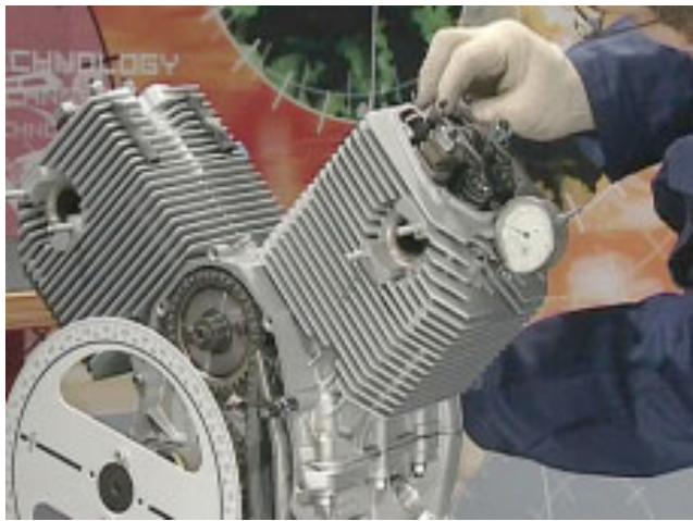 MOTO GUZZI NEVADA CLASSIC 750 IE - CONTROLLE DU CALAGE - 5