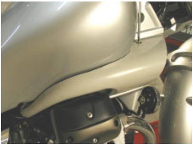 MOTO GUZZI NEVADA CLASSIC 750 IE - NETTOYAGE DU FILTRE A AIR - 1
