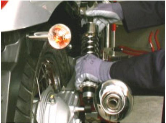 MOTO GUZZI NEVADA CLASSIC 750 IE - DEPOSE - 4