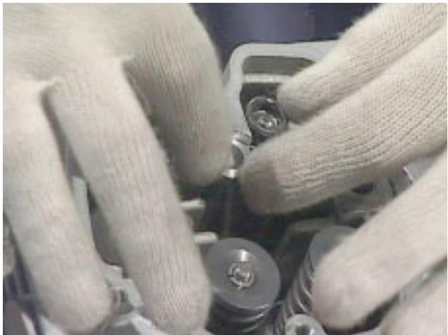 MOTO GUZZI NEVADA CLASSIC 750 IE - DEMONTAGE DES CULASSES - 5