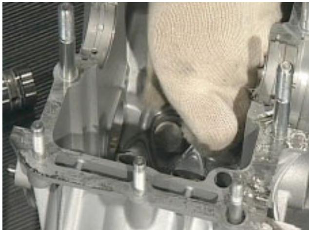 MOTO GUZZI NEVADA CLASSIC 750 IE - DEMONTAGE DU BLOC MOTEUR - 9