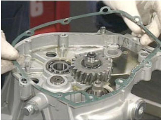 MOTO GUZZI NEVADA CLASSIC 750 IE - DEMONTAGE - 6