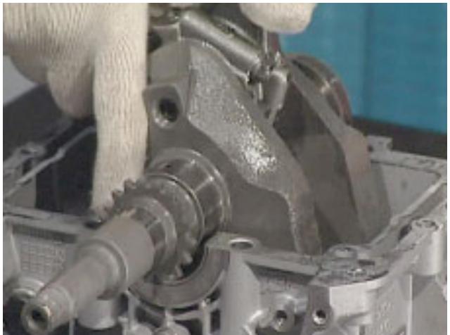 MOTO GUZZI NEVADA CLASSIC 750 IE - DEMONTAGE DU BLOC MOTEUR - 5