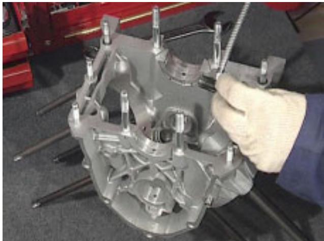 MOTO GUZZI NEVADA CLASSIC 750 IE - REMONTAGE DU BLOC MOTEUR - 1