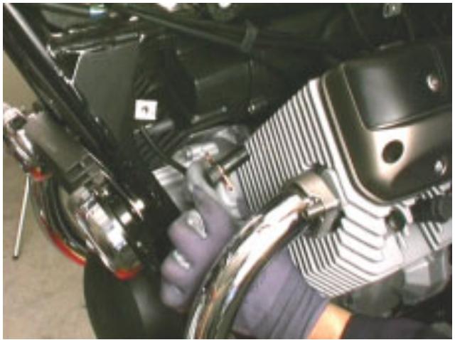 MOTO GUZZI NEVADA CLASSIC 750 IE - DÉMONTAGE DU MOTEUR DU CADRE - 5